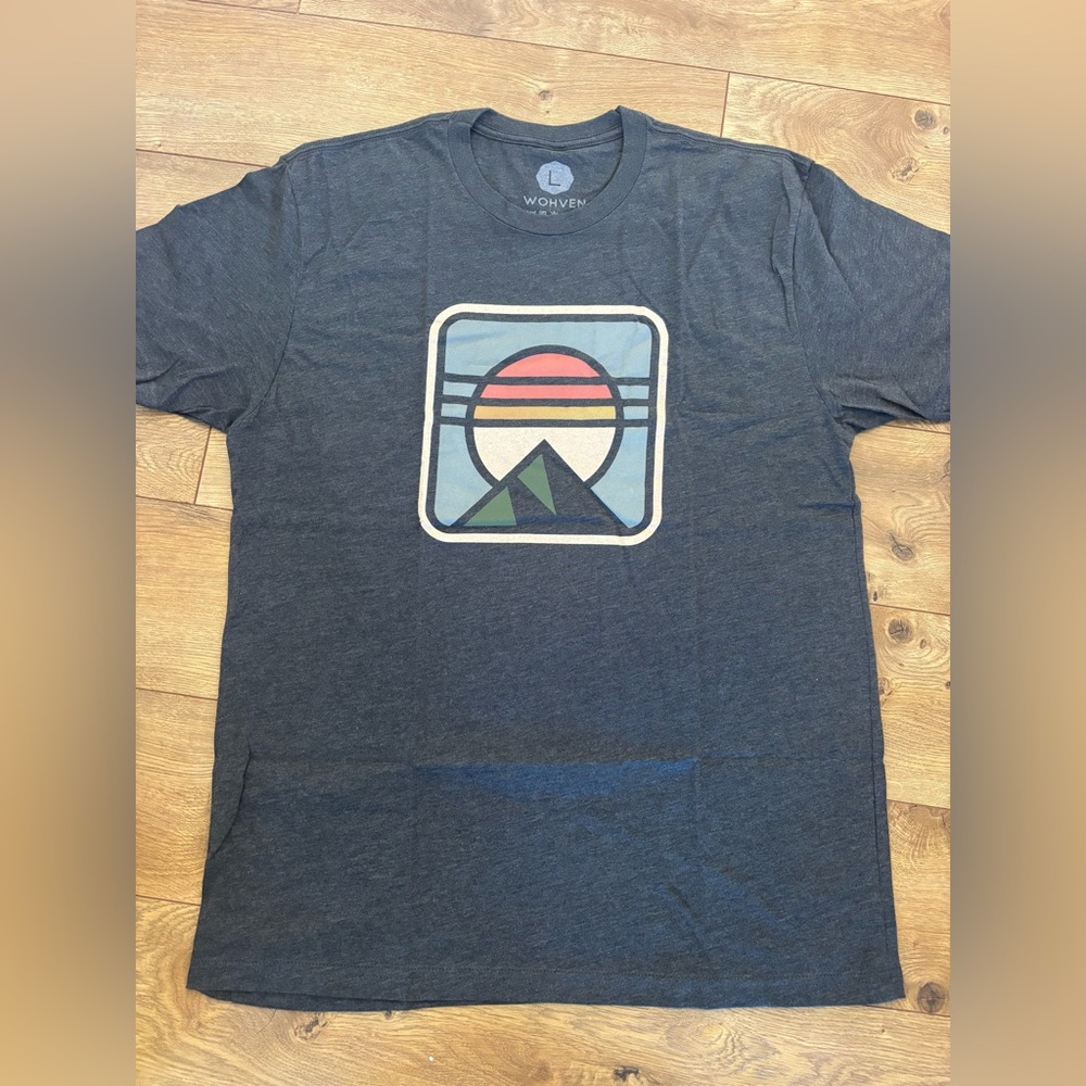 NWOT Wohven Men's Mountain Graphic Tee - Dark Gray